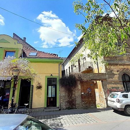 Cool & Cozy Center Appartement Subotica Buitenkant foto